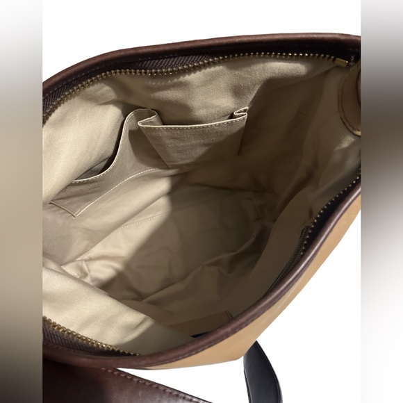 COACH Cream/Tan/Brown Leather Crossbody Bag Purse 👜 - Picture 7 of 10